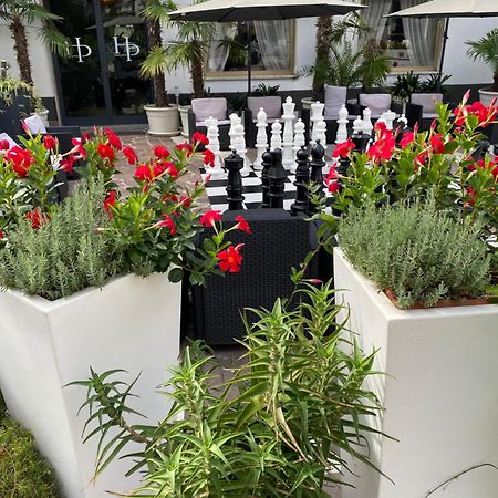 Hotel La Perla Riva del Garda Kültér fotó