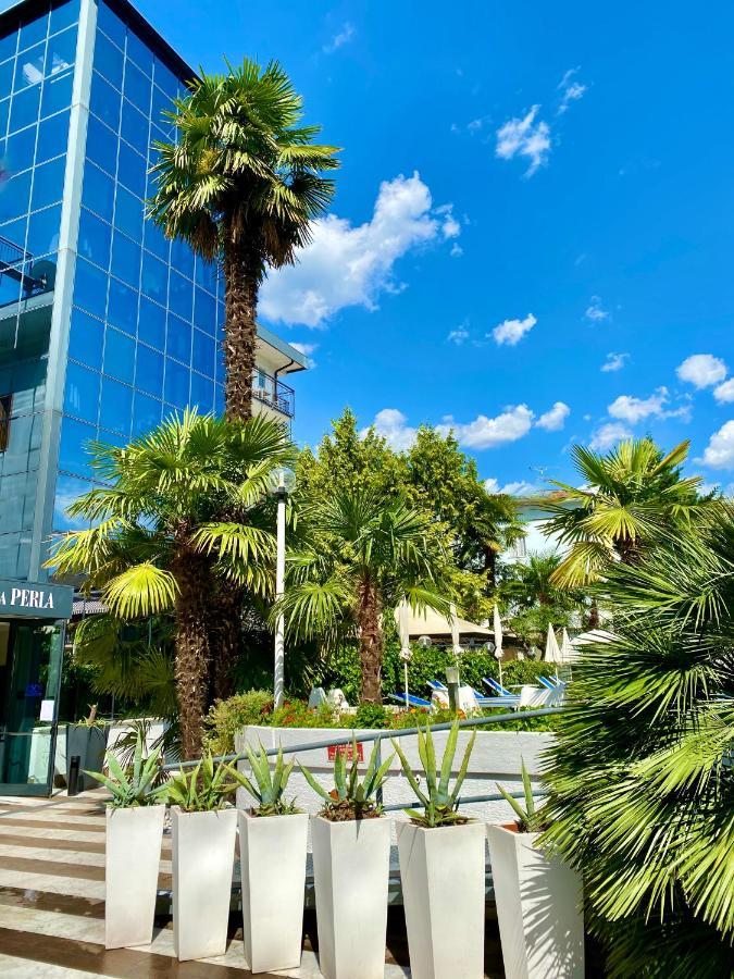Hotel La Perla Riva del Garda Kültér fotó