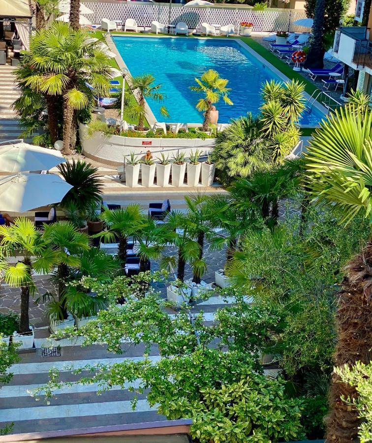 Hotel La Perla Riva del Garda Kültér fotó