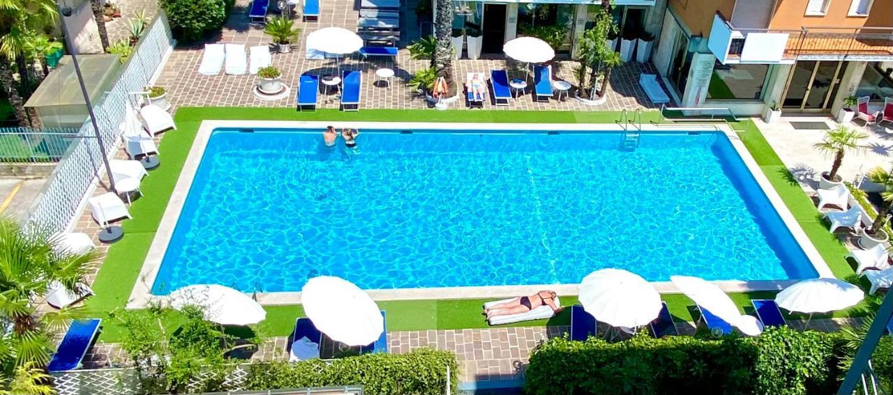 Hotel La Perla Riva del Garda Kültér fotó