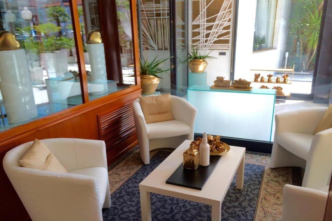 Hotel La Perla Riva del Garda Kültér fotó