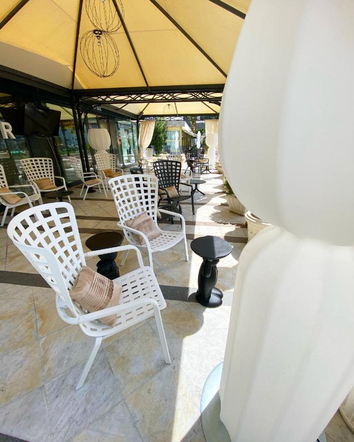 Hotel La Perla Riva del Garda Kültér fotó