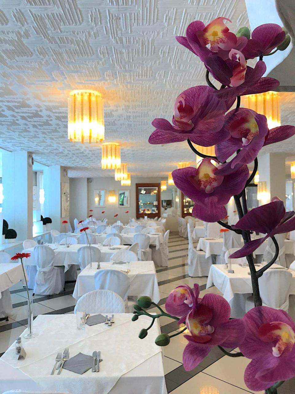 Hotel La Perla Riva del Garda Kültér fotó