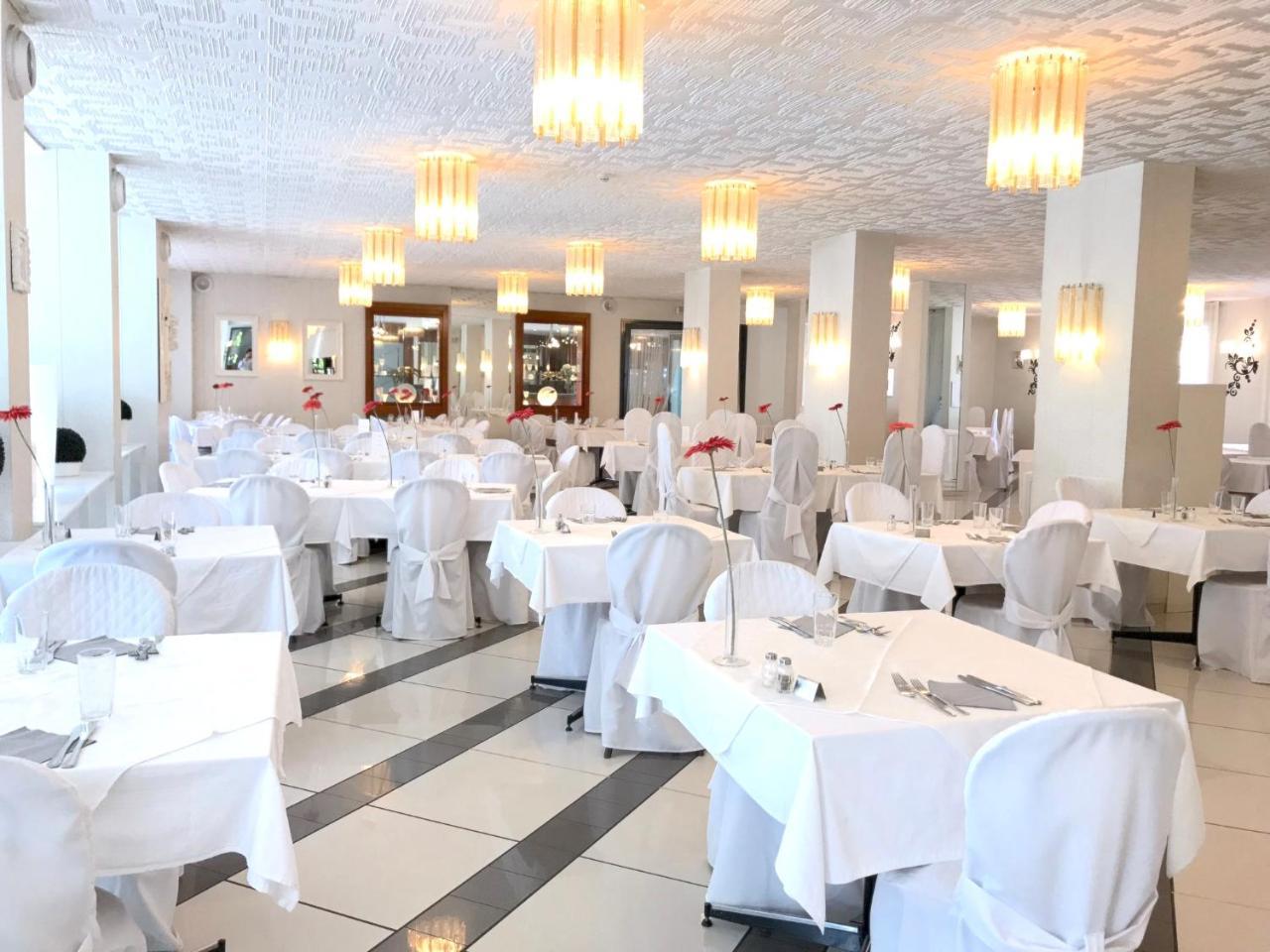 Hotel La Perla Riva del Garda Kültér fotó